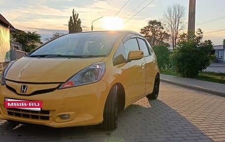 Honda Fit III, 2011 год, 990 000 рублей, 32 фотография