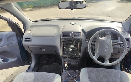 Toyota Ipsum II, 1998 год, 600 000 рублей, 3 фотография