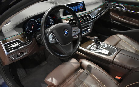 BMW 7 серия, 2016 год, 3 190 000 рублей, 5 фотография