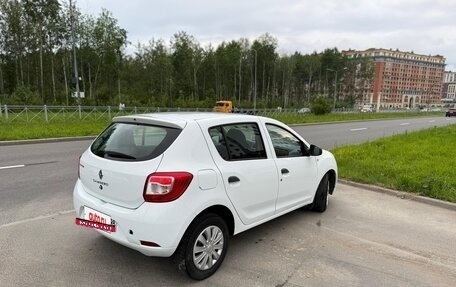 Renault Sandero II рестайлинг, 2015 год, 590 000 рублей, 4 фотография