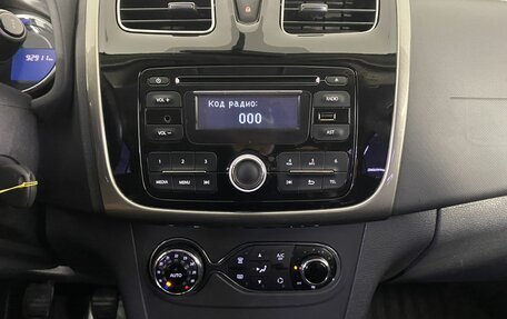 Renault Sandero II рестайлинг, 2015 год, 959 000 рублей, 18 фотография