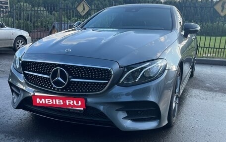 Mercedes-Benz E-Класс, 2019 год, 5 000 000 рублей, 4 фотография