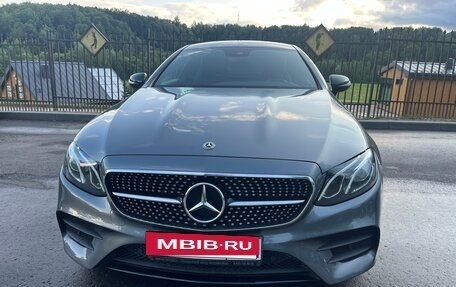 Mercedes-Benz E-Класс, 2019 год, 5 000 000 рублей, 5 фотография