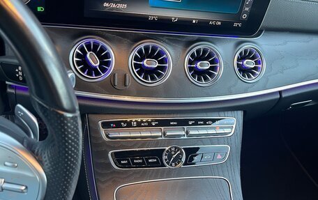 Mercedes-Benz E-Класс, 2019 год, 5 000 000 рублей, 15 фотография