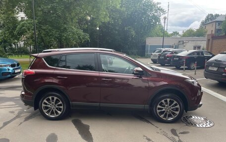 Toyota RAV4, 2019 год, 3 000 000 рублей, 9 фотография