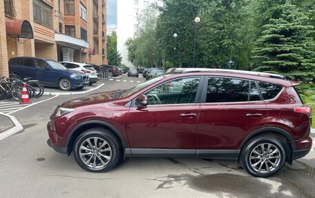 Toyota RAV4, 2019 год, 3 000 000 рублей, 13 фотография