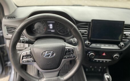 Hyundai Solaris II рестайлинг, 2020 год, 1 375 000 рублей, 27 фотография