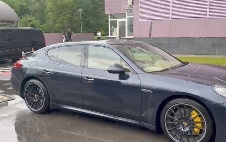 Porsche Panamera II рестайлинг, 2015 год, 3 140 000 рублей, 2 фотография
