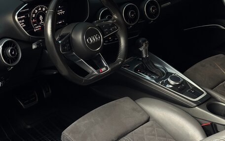Audi TT, 2015 год, 2 850 000 рублей, 17 фотография