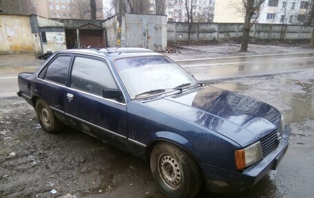 Opel Rekord E, 1980 год, 300 000 рублей, 4 фотография