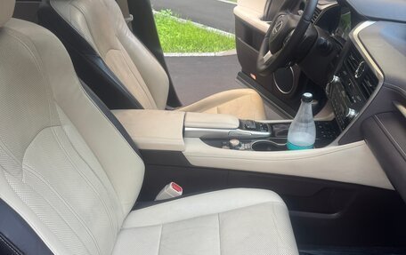 Lexus RX IV рестайлинг, 2016 год, 3 650 000 рублей, 13 фотография