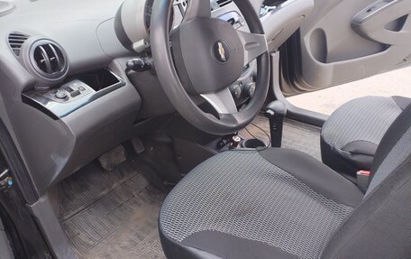 Chevrolet Spark III, 2012 год, 590 000 рублей, 4 фотография