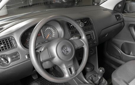 Volkswagen Polo VI (EU Market), 2013 год, 746 200 рублей, 3 фотография