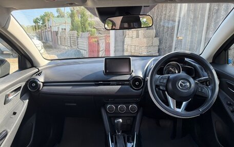 Mazda Demio IV, 2016 год, 1 350 000 рублей, 13 фотография