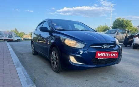 Hyundai Solaris II рестайлинг, 2013 год, 740 000 рублей, 3 фотография