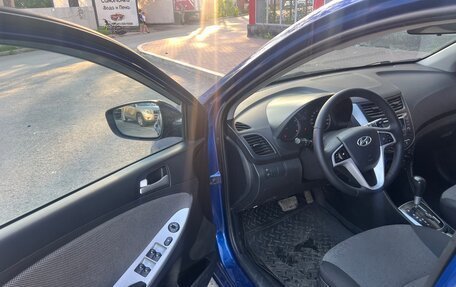 Hyundai Solaris II рестайлинг, 2013 год, 740 000 рублей, 11 фотография