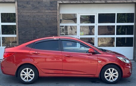 Hyundai Solaris II рестайлинг, 2011 год, 850 000 рублей, 5 фотография