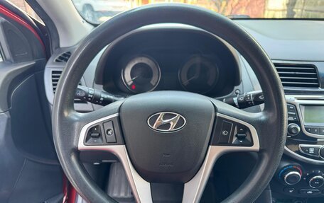Hyundai Solaris II рестайлинг, 2011 год, 850 000 рублей, 16 фотография