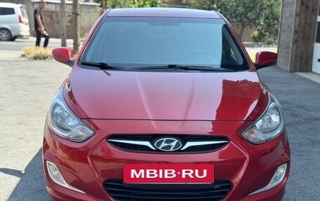 Hyundai Solaris II рестайлинг, 2011 год, 850 000 рублей, 3 фотография