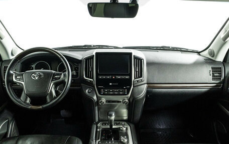 Toyota Land Cruiser 200, 2019 год, 7 500 000 рублей, 13 фотография