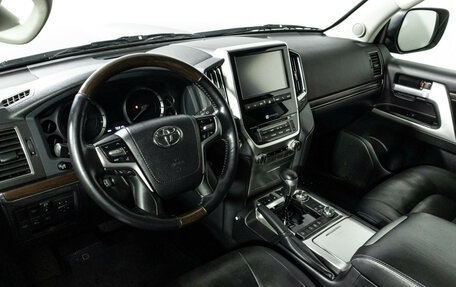 Toyota Land Cruiser 200, 2019 год, 7 500 000 рублей, 11 фотография