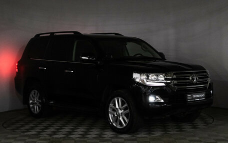 Toyota Land Cruiser 200, 2019 год, 7 500 000 рублей, 29 фотография