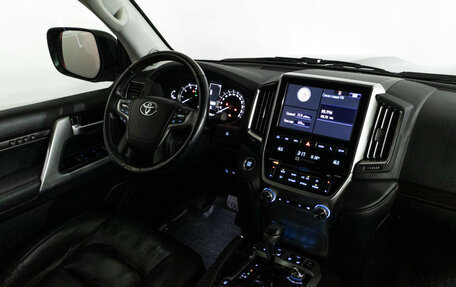 Toyota Land Cruiser 200, 2019 год, 7 500 000 рублей, 26 фотография