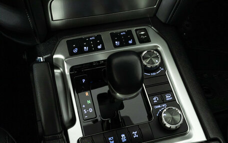 Toyota Land Cruiser 200, 2019 год, 7 500 000 рублей, 23 фотография