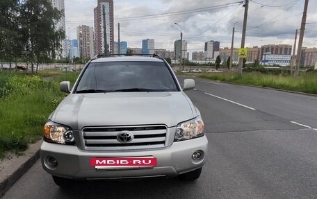Toyota Highlander III, 2004 год, 1 230 000 рублей, 3 фотография