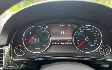 Volkswagen Touareg III, 2016 год, 3 300 000 рублей, 11 фотография