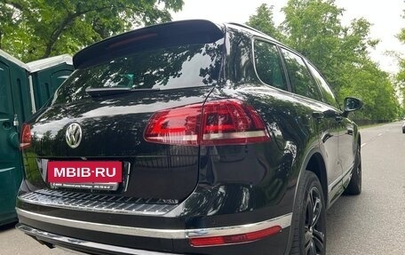 Volkswagen Touareg III, 2016 год, 3 300 000 рублей, 10 фотография