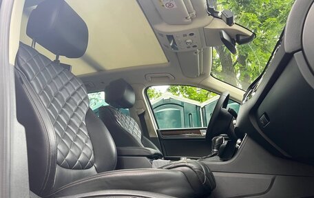 Volkswagen Touareg III, 2016 год, 3 300 000 рублей, 18 фотография