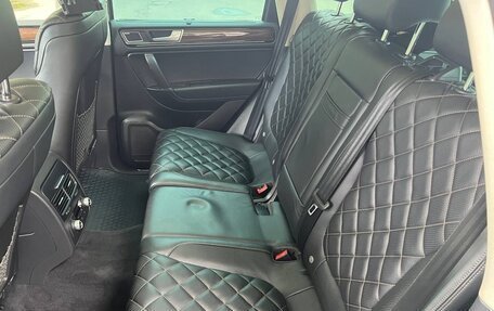 Volkswagen Touareg III, 2016 год, 3 300 000 рублей, 24 фотография
