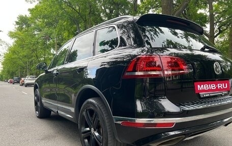 Volkswagen Touareg III, 2016 год, 3 300 000 рублей, 26 фотография
