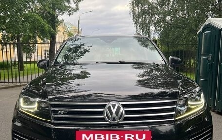Volkswagen Touareg III, 2016 год, 3 300 000 рублей, 23 фотография