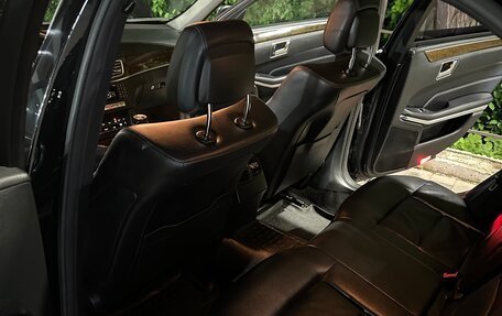 Mercedes-Benz E-Класс, 2013 год, 1 499 000 рублей, 19 фотография
