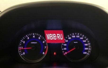 Hyundai Solaris II рестайлинг, 2012 год, 747 000 рублей, 18 фотография