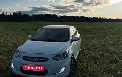 Hyundai Solaris II рестайлинг, 2011 год, 730 000 рублей, 1 фотография