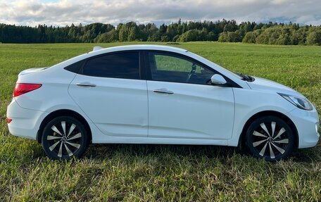 Hyundai Solaris II рестайлинг, 2011 год, 730 000 рублей, 7 фотография