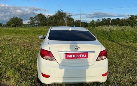 Hyundai Solaris II рестайлинг, 2011 год, 730 000 рублей, 9 фотография