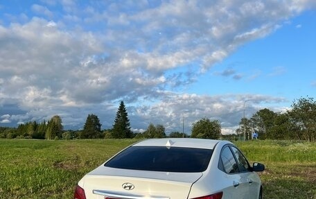 Hyundai Solaris II рестайлинг, 2011 год, 730 000 рублей, 8 фотография