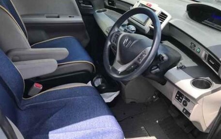 Honda Freed I, 2014 год, 785 000 рублей, 4 фотография