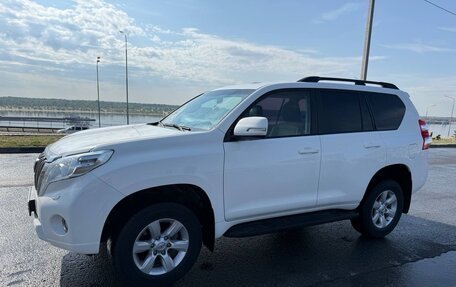 Toyota Land Cruiser Prado 150 рестайлинг 2, 2014 год, 3 900 000 рублей, 13 фотография