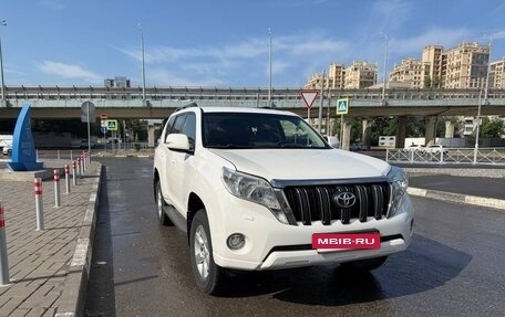 Toyota Land Cruiser Prado 150 рестайлинг 2, 2014 год, 3 900 000 рублей, 7 фотография