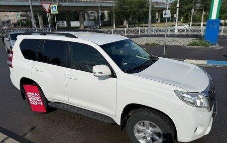 Toyota Land Cruiser Prado 150 рестайлинг 2, 2014 год, 3 900 000 рублей, 11 фотография