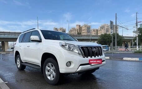 Toyota Land Cruiser Prado 150 рестайлинг 2, 2014 год, 3 900 000 рублей, 2 фотография