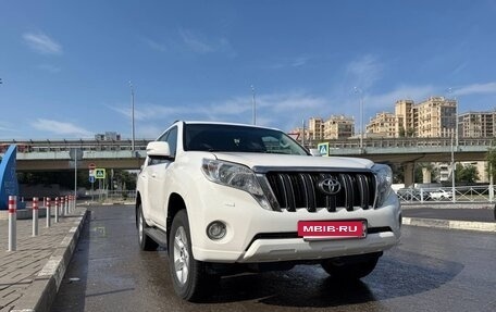 Toyota Land Cruiser Prado 150 рестайлинг 2, 2014 год, 3 900 000 рублей, 6 фотография