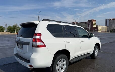 Toyota Land Cruiser Prado 150 рестайлинг 2, 2014 год, 3 900 000 рублей, 18 фотография