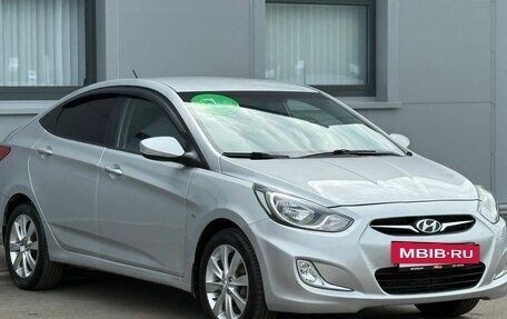 Hyundai Solaris II рестайлинг, 2012 год, 830 000 рублей, 3 фотография