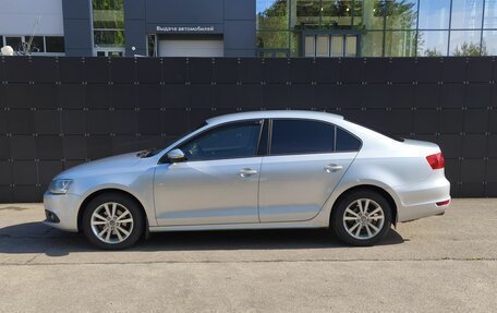 Volkswagen Jetta VI, 2013 год, 1 099 000 рублей, 10 фотография